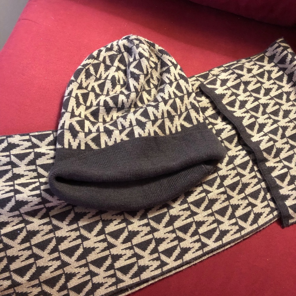 Brown Michael Kors hat and scarf set